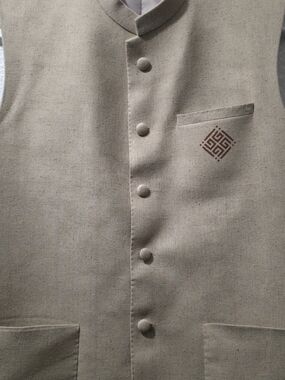 Pakistan Men's Luxury Linen Taylor Made Waistcoat Small